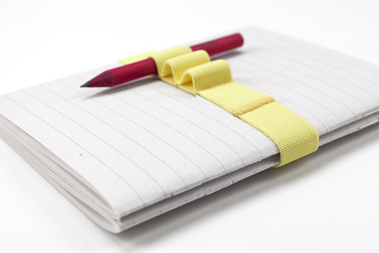 Portalápices elástico A6 (varios colores)