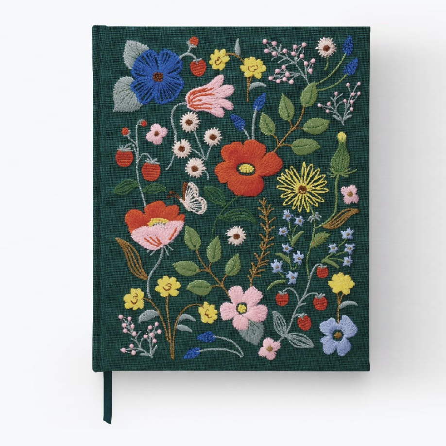 Cuaderno de Bocetos Embroidered Sketchbook